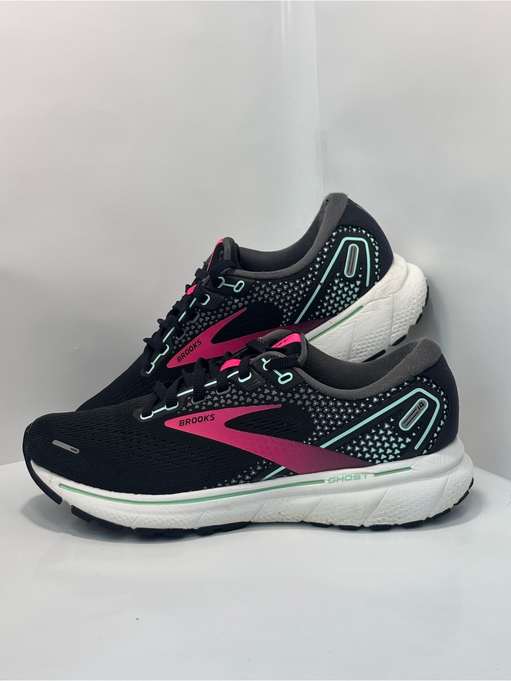 Brooks Ghost 14 Women's 8.5 B Running Shoes Black/Pink/Mint Athletic 1203561B01